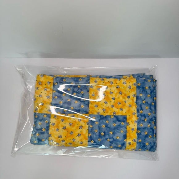 Handcrafted Patchwork Baby Quilt Star Pattern Two Sided Yellow & Blue Unisex - Picture 15 of 15